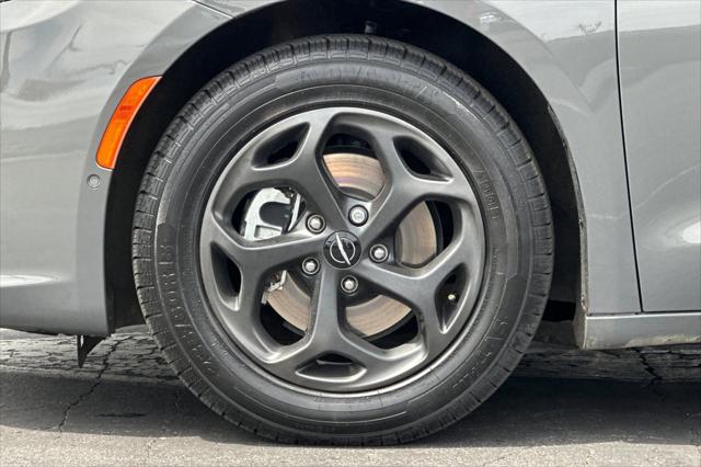 2023 Chrysler Pacifica Hybrid Limited