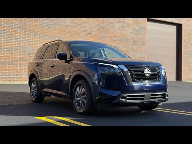 2025 Nissan Pathfinder SV FWD for sale in Crystal Lake, IL