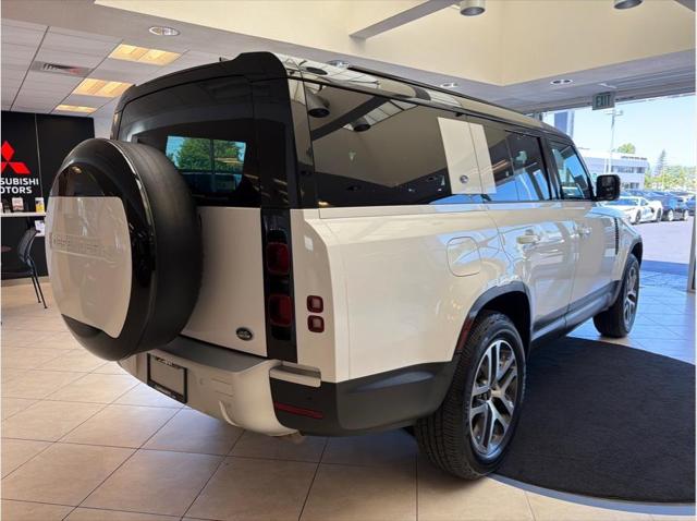 2023 Land Rover Defender 130 SE