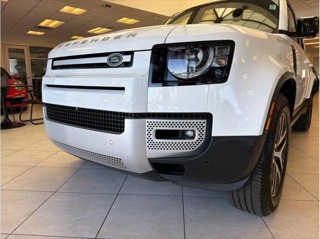 2023 Land Rover Defender 130 SE