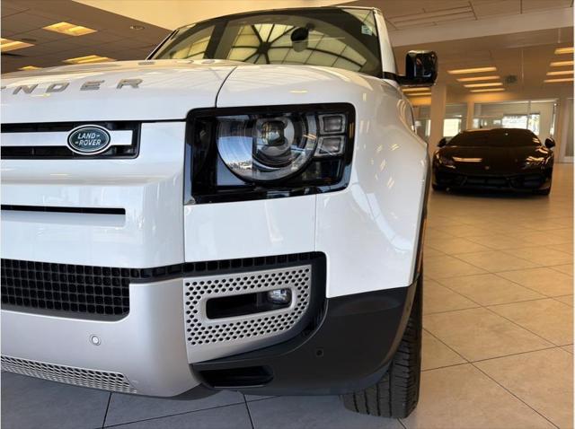 2023 Land Rover Defender 130 SE