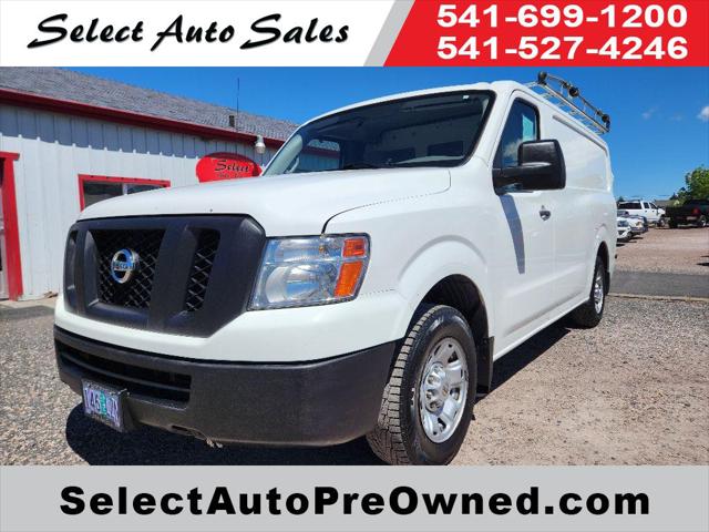 2015 Nissan 1500 SV V6 for sale in Redmond, OR