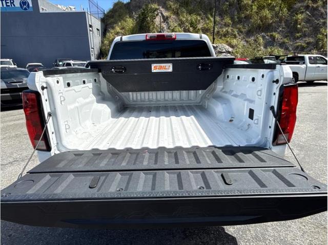 2023 Chevrolet Colorado 4WD Crew Cab Short Box WT
