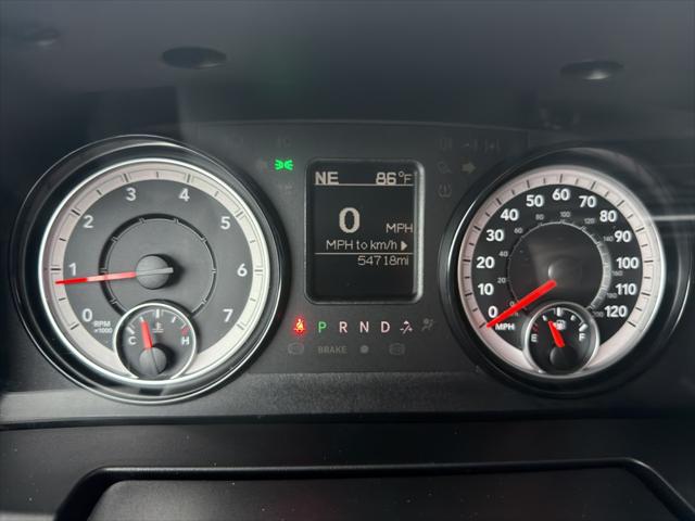 2024 Ram 1500 Classic Warlock Crew Cab 4x2 5'7" Box