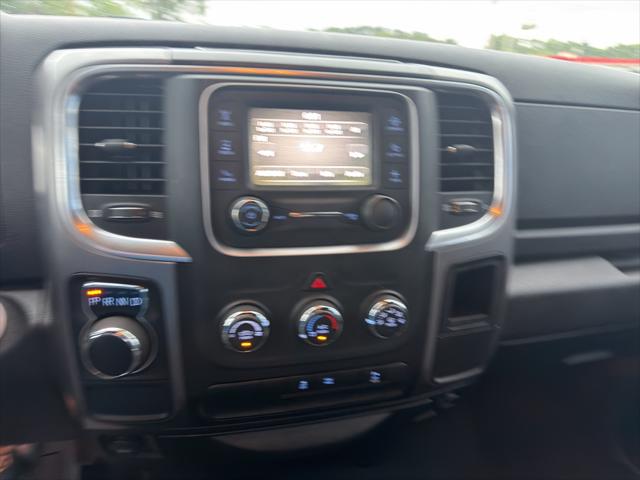 2024 Ram 1500 Classic Warlock Crew Cab 4x2 5'7" Box
