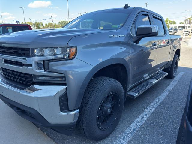 2022 Chevrolet Silverado 1500 4WD Crew Cab Short Bed LT for sale in Beckley, WV