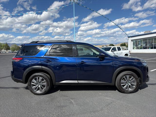 2025 Nissan Pathfinder SV 4WD