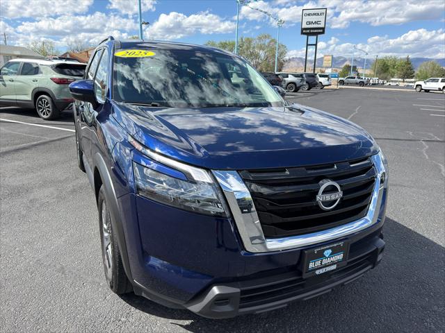 2025 Nissan Pathfinder SV 4WD