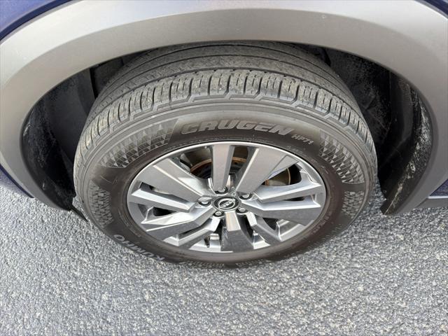 2025 Nissan Pathfinder SV 4WD