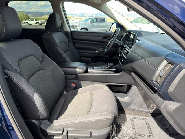 2025 Nissan Pathfinder SV 4WD