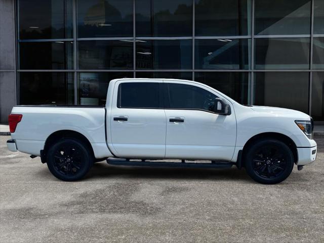 2023 Nissan Titan Crew Cab SV 4x4
