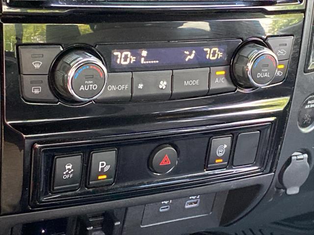 2023 Nissan Titan Crew Cab SV 4x4