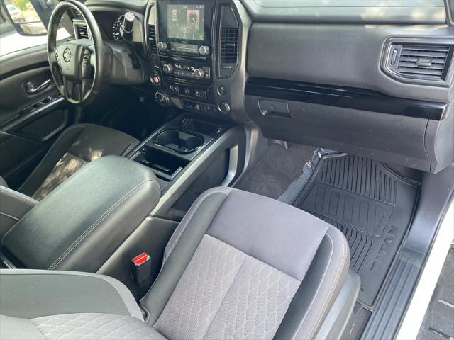 2023 Nissan Titan Crew Cab SV 4x4