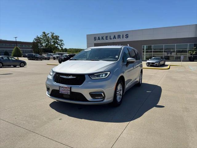 2023 Chrysler Pacifica Touring L for sale in Rolla, MO