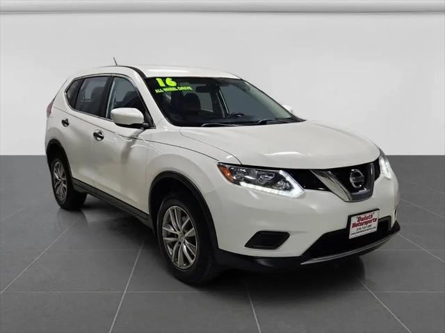 2016 Nissan Rogue S for sale in Duluth, MN