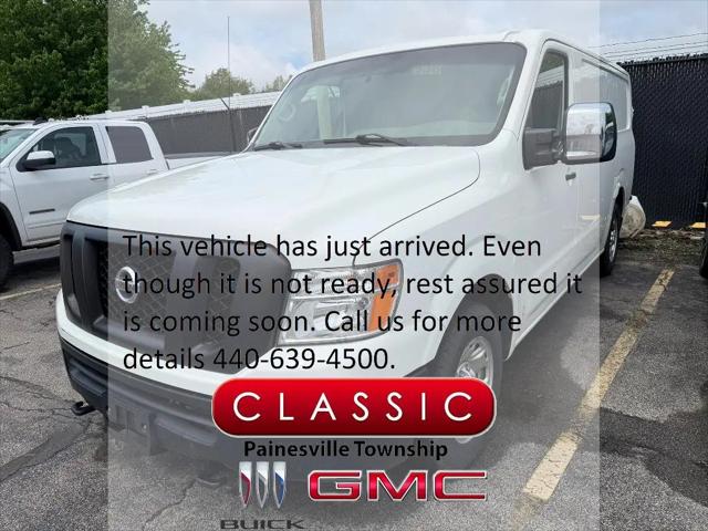 2021 Nissan 2500 SV Standard Roof V8 for sale in Painesville, OH