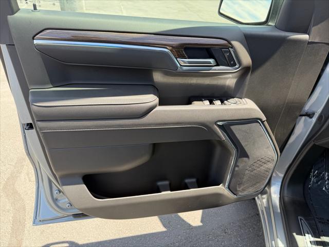 2026 Chevrolet Silverado 1500 4WD Crew Cab Short Bed RST