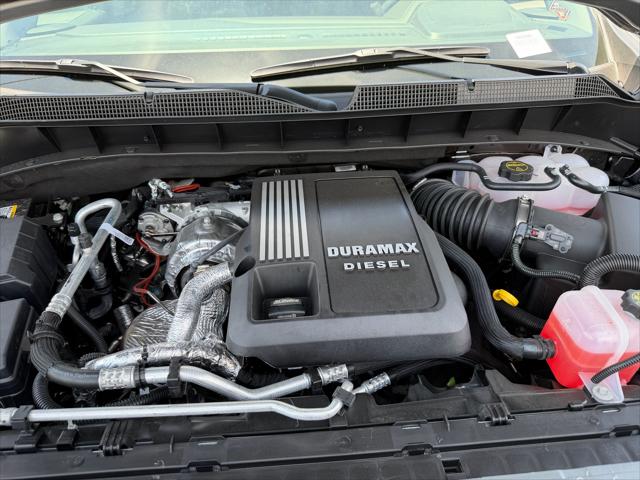 2026 Chevrolet Silverado 1500 4WD Crew Cab Short Bed RST