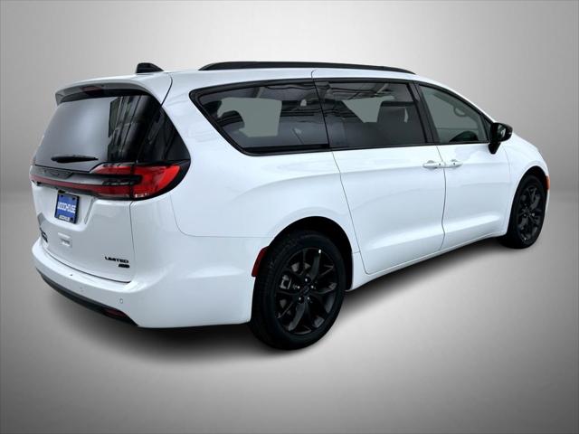 2027 Chrysler Pacifica Limited