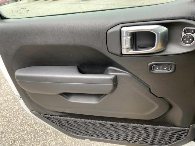 2025 Jeep Wrangler 4-Door Summit 4x4
