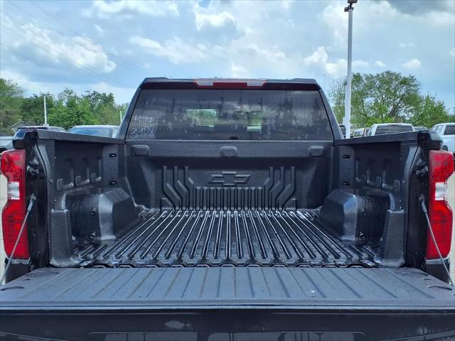 2026 Chevrolet Silverado 1500 4WD Crew Cab Short Bed LT with 2FL