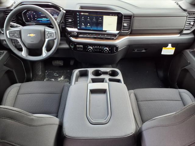 2026 Chevrolet Silverado 1500 4WD Crew Cab Short Bed LT with 2FL