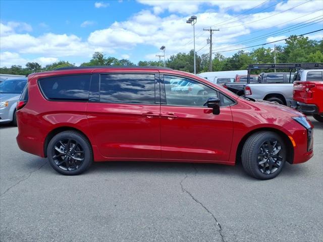 2027 Chrysler Pacifica PACIFICA LIMITED AWD 2027 Chrysler Pacifica PACIFICA LIMITED AWD