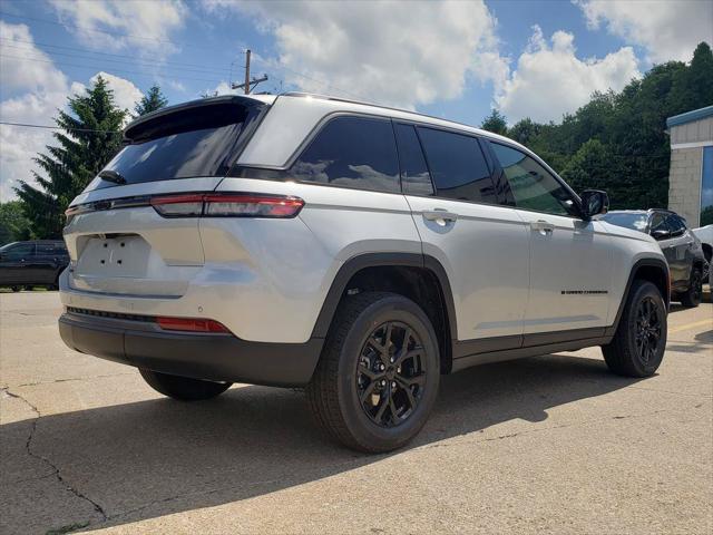 2026 Jeep Grand Cherokee GRAND CHEROKEE LAREDO ALTITUDE 4X4 2026 Jeep Grand Cherokee GRAND CHEROKEE LAREDO ALTITUDE 4X4
