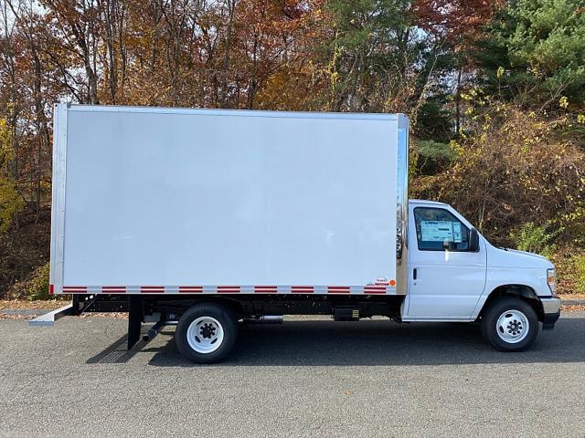 2025 Ford E-450 Cutaway Unknown