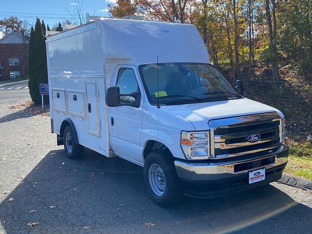 2026 Ford E-350 Cutaway Unknown