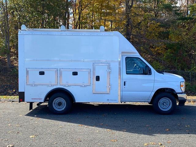 2026 Ford E-350 Cutaway Unknown
