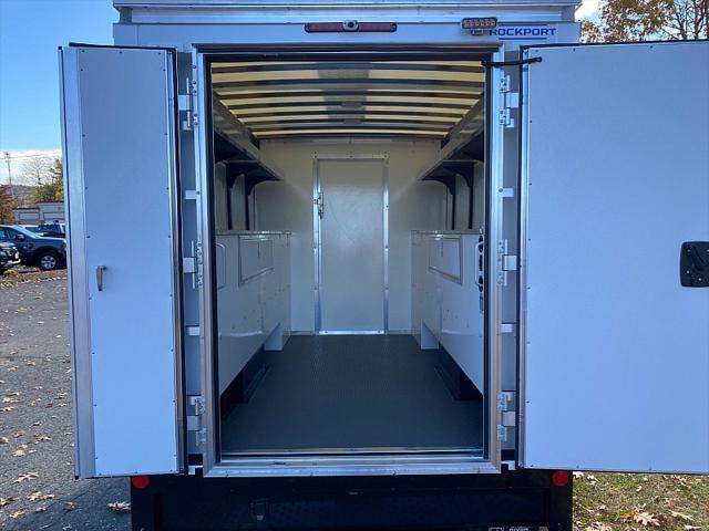 2026 Ford E-350 Cutaway Unknown