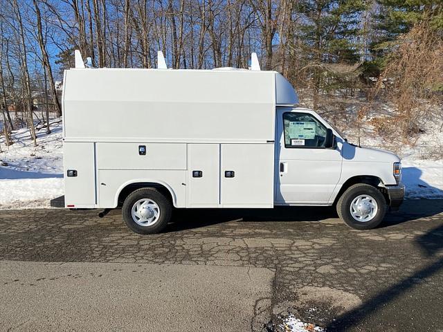 2026 Ford E-350 Cutaway Unknown