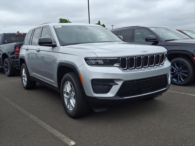 2026 Jeep Grand Cherokee GRAND CHEROKEE LAREDO X 4X4 2026 Jeep Grand Cherokee GRAND CHEROKEE LAREDO X 4X4