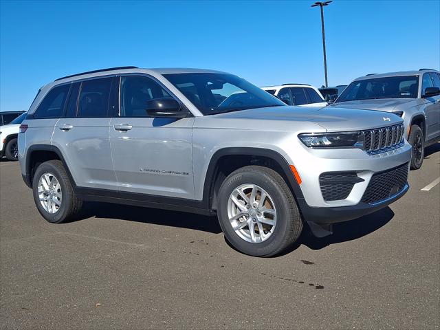 2026 Jeep Grand Cherokee GRAND CHEROKEE LAREDO X 4X4 2026 Jeep Grand Cherokee GRAND CHEROKEE LAREDO X 4X4