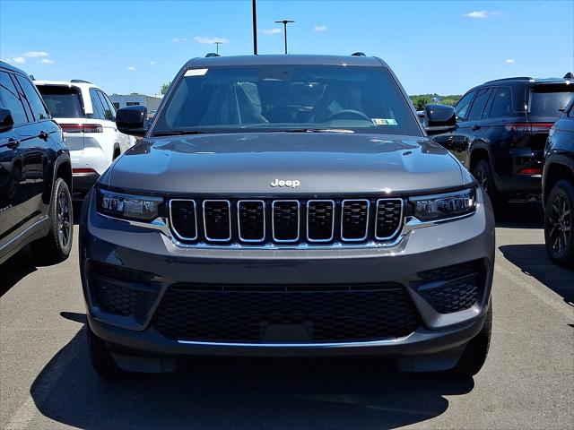 2026 Jeep Grand Cherokee GRAND CHEROKEE LAREDO X 4X4 2026 Jeep Grand Cherokee GRAND CHEROKEE LAREDO X 4X4