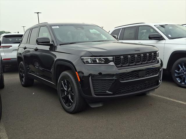 2026 Jeep Grand Cherokee GRAND CHEROKEE LAREDO ALTITUDE 4X4 2026 Jeep Grand Cherokee GRAND CHEROKEE LAREDO ALTITUDE 4X4