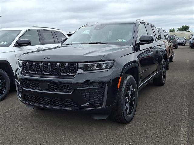 2026 Jeep Grand Cherokee GRAND CHEROKEE LAREDO ALTITUDE 4X4 2026 Jeep Grand Cherokee GRAND CHEROKEE LAREDO ALTITUDE 4X4