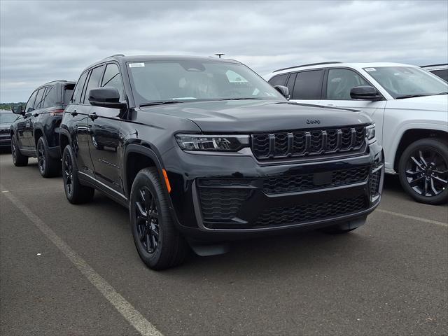 2026 Jeep Grand Cherokee GRAND CHEROKEE LAREDO ALTITUDE 4X4 2026 Jeep Grand Cherokee GRAND CHEROKEE LAREDO ALTITUDE 4X4