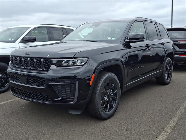 2026 Jeep Grand Cherokee GRAND CHEROKEE LAREDO ALTITUDE 4X4 2026 Jeep Grand Cherokee GRAND CHEROKEE LAREDO ALTITUDE 4X4