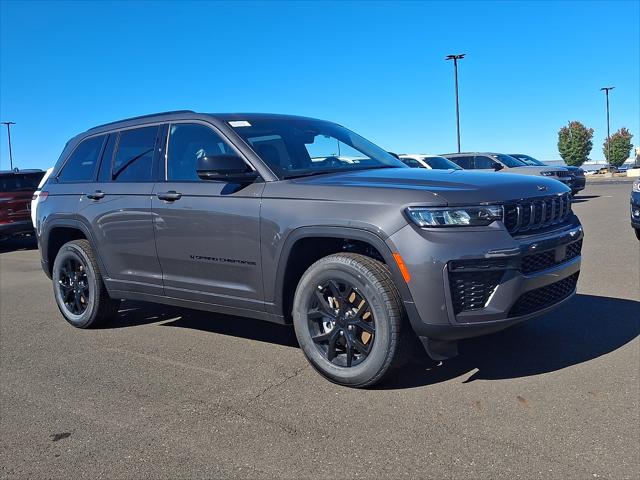 2026 Jeep Grand Cherokee GRAND CHEROKEE LAREDO ALTITUDE 4X4 2026 Jeep Grand Cherokee GRAND CHEROKEE LAREDO ALTITUDE 4X4