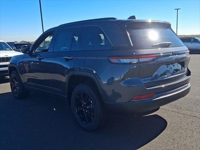 2026 Jeep Grand Cherokee GRAND CHEROKEE LAREDO ALTITUDE 4X4 2026 Jeep Grand Cherokee GRAND CHEROKEE LAREDO ALTITUDE 4X4