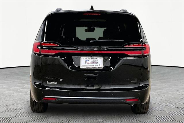 2027 Chrysler Pacifica Limited