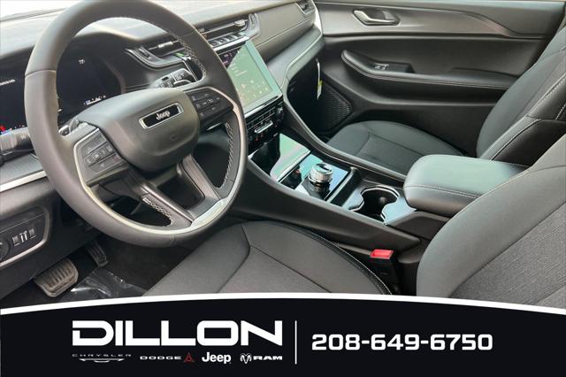 2026 Jeep Grand Cherokee GRAND CHEROKEE LAREDO X 4X4