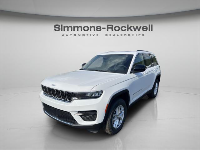 2026 Jeep Grand Cherokee GRAND CHEROKEE LAREDO X 4X4