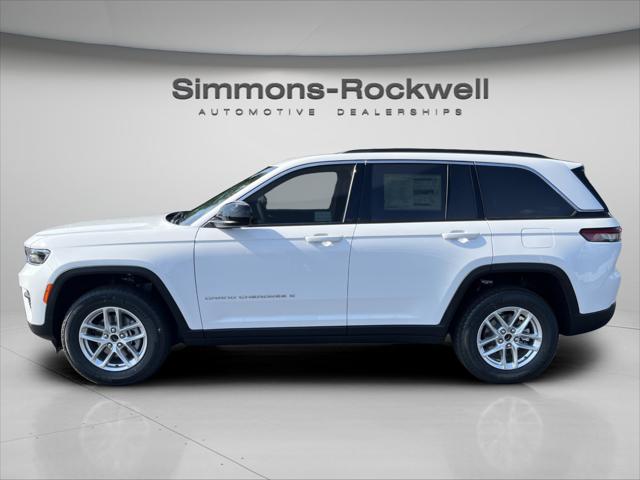 2026 Jeep Grand Cherokee GRAND CHEROKEE LAREDO X 4X4