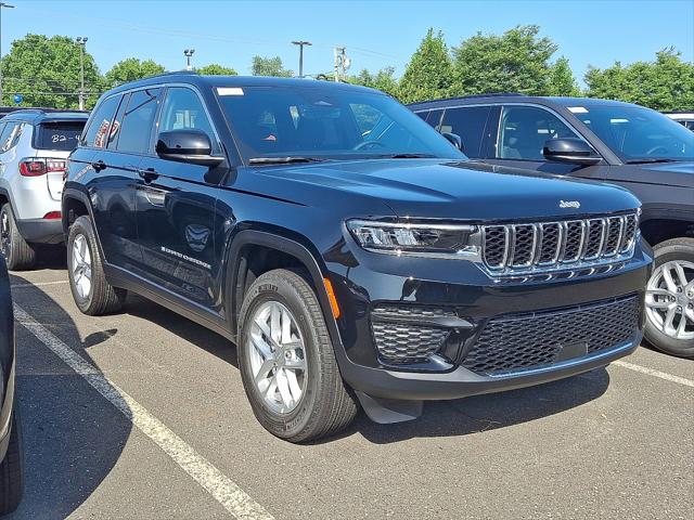 2026 Jeep Grand Cherokee GRAND CHEROKEE LAREDO X 4X4