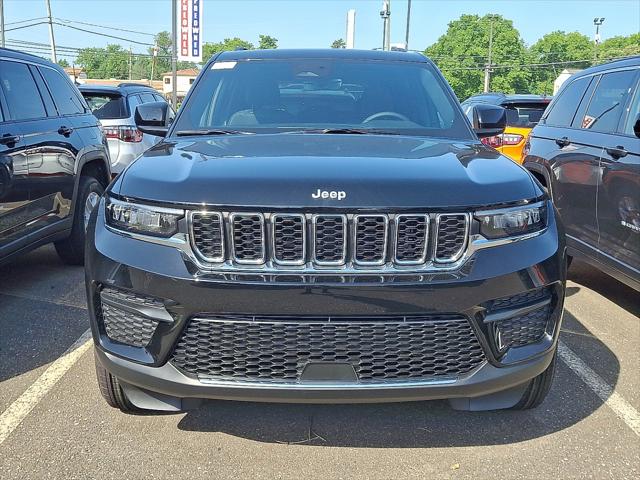 2026 Jeep Grand Cherokee GRAND CHEROKEE LAREDO X 4X4 2026 Jeep Grand Cherokee GRAND CHEROKEE LAREDO X 4X4