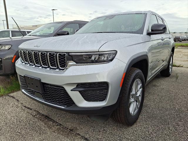 2026 Jeep Grand Cherokee GRAND CHEROKEE LAREDO X 4X4 2026 Jeep Grand Cherokee GRAND CHEROKEE LAREDO X 4X4
