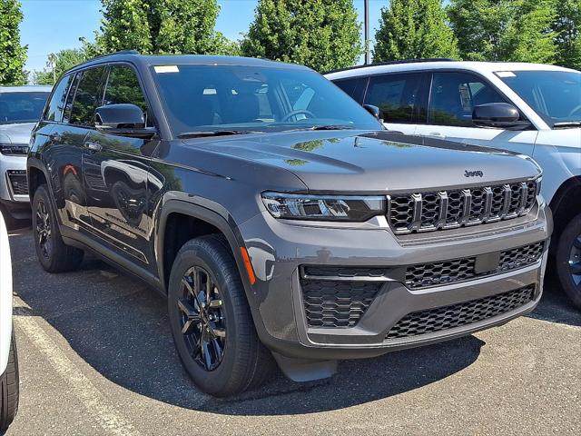 2026 Jeep Grand Cherokee GRAND CHEROKEE LAREDO ALTITUDE 4X4 2026 Jeep Grand Cherokee GRAND CHEROKEE LAREDO ALTITUDE 4X4
